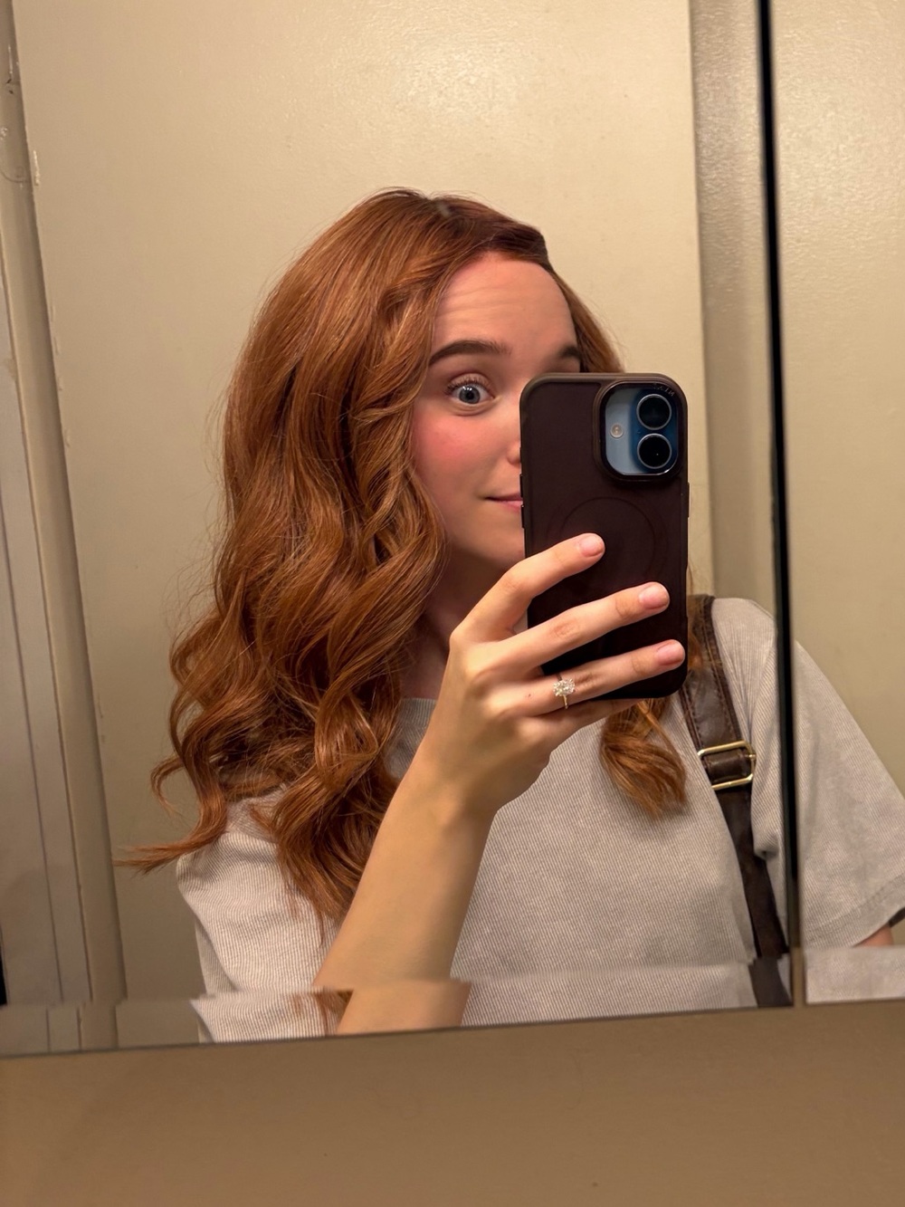 Belle Tress Dolce & Dolce 23 HF synthetic wig - Picture 2 of 2